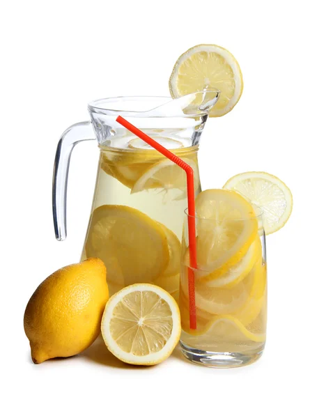 Zitrone und Wasser — Stockfoto
