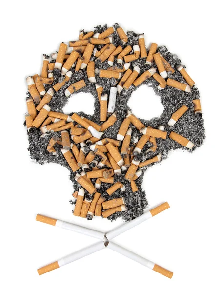 タバコの頭蓋骨 — Stock fotografie