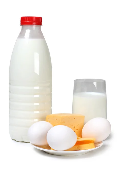 鸡蛋和牛奶瓶 — 图库照片