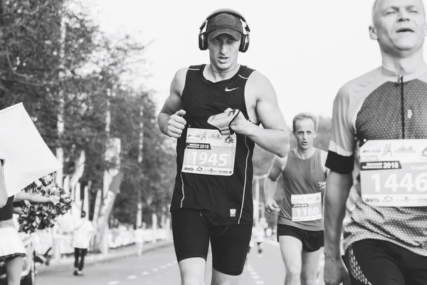 Setembro 2018 Minsk Belarus Fechar Atleta Ativo Correndo Uma Maratona — Fotografia de Stock