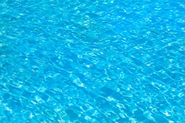 Yüzme Havuzu-güneşli yansımalar