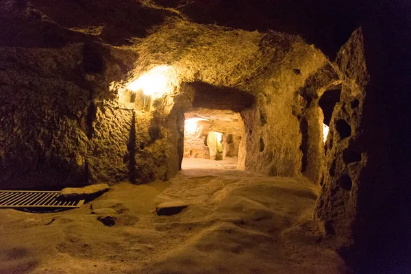 デリンクユの洞窟の地下都市 カッパドキア トルコ 旅行の背景 — ストック写真