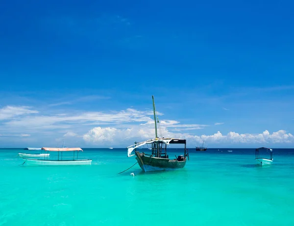 Modré Moře Krásné Nebe Moře Pláž — Stock fotografie