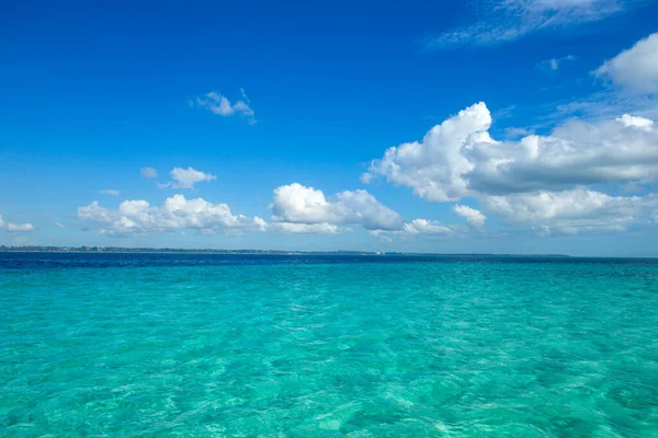 Krásná Obloha Modré Moře — Stock fotografie