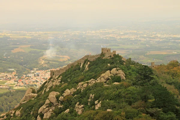 Slottet av morerna (sintra, Lissabon, portugal) — Stockfoto