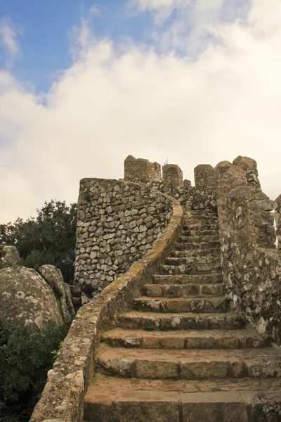 Замок маврів (Сінтрі, Лісабон, Португалія) — стокове фото