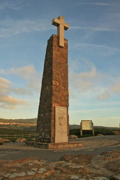 Stéla v nejvíce západní Evropy (cabo da roca, Portugalsko) — Stock fotografie