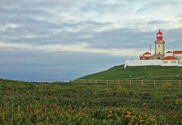 Phare dans le point le plus à l'ouest de l'Europe (Cabo da Roca, Portugal ) — Photo