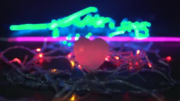 Cœur Aimant Parmi Les Lumières Led — Video