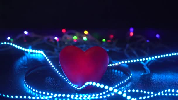 Μια Καρδιά Αγάπης Μεταξύ Των Φώτων Led — Αρχείο Βίντεο