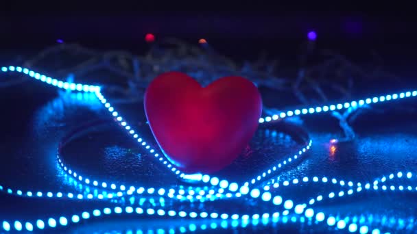 Μια Καρδιά Αγάπης Μεταξύ Των Φώτων Led — Αρχείο Βίντεο