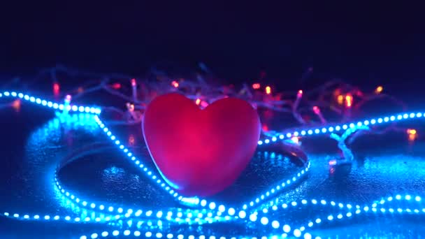 Сердце Любящее Среди Светильников — стоковое видео