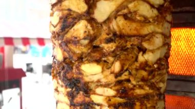Geleneksel Türk Donör Kebap eti.
