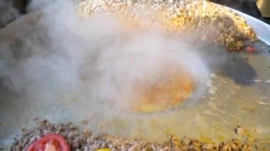 Tantuni et yemeği, Türk yemeklerinden biri.