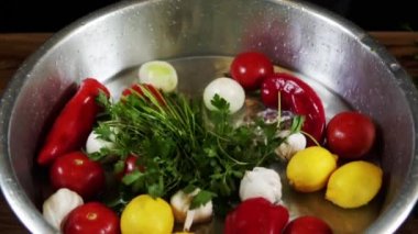 Anadolu 'da yapılan geleneksel bir yemek.