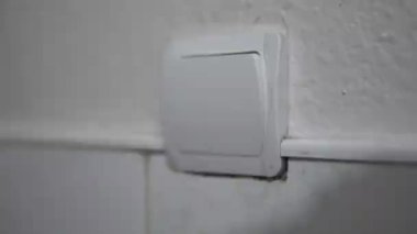 Gereksiz ışıkları kapatalım..