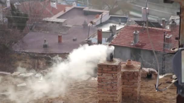 Kompor Dinyalakan Untuk Pemanasan Musim Dingin — Stok Video