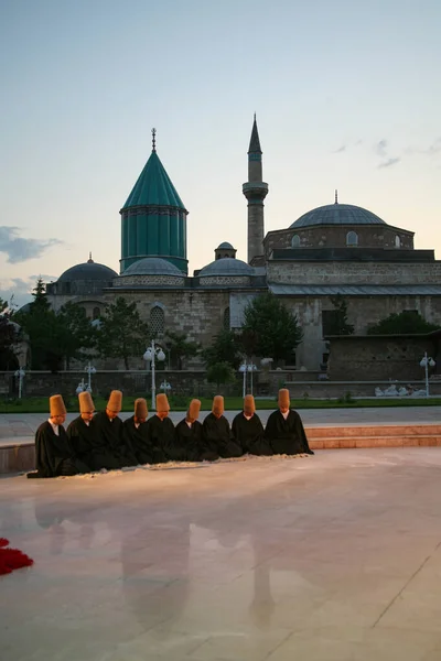 Représentation Derviches Tournoyant Lors Une Cérémonie Religieuse Musée Mevlana Konya — Photo