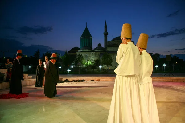 Występy Derwiszy Podczas Ceremonii Religijnej Muzeum Mevlana Konya Turcja 2009 — Zdjęcie stockowe