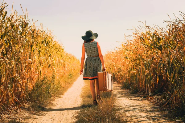 Giovane Ragazza Vacanza — Foto Stock