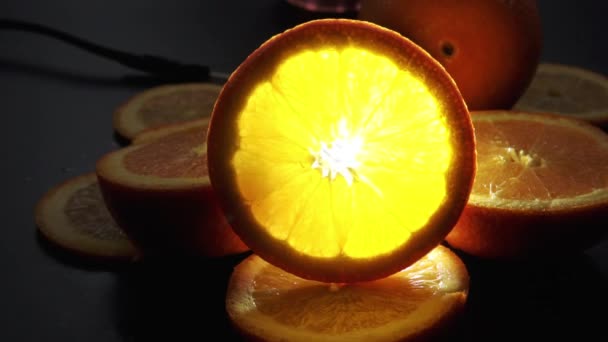 让我们吃新鲜的有机果汁来维持健康的生活 — 图库视频影像