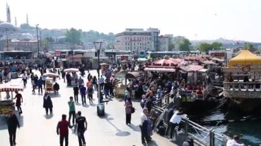 23 Mayıs 2016, Türkiye. Galata Köprüsü 'nden İstanbul' un gün batımı manzarası.