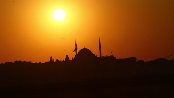 Sonnenuntergang Hinter Der Süleymaniye Moschee Der Berühmten Stadt Istanbul — Stockvideo