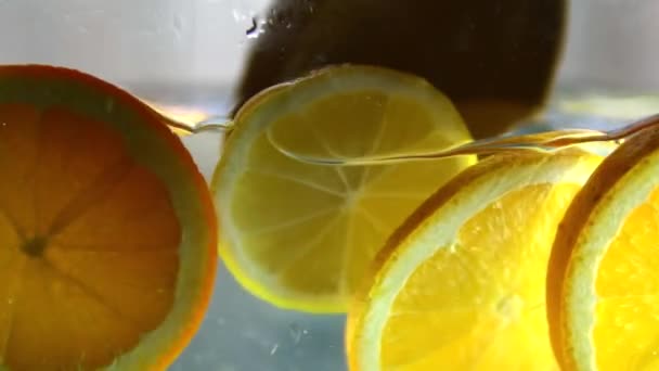 Bio Gepresster Frischer Fruchtsaft — Stockvideo