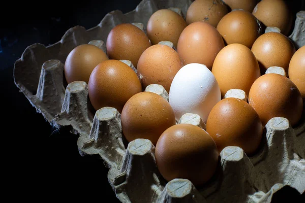 Annem çocukları için pastane ürünleri hazırlayacak.
