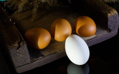 Annem çocukları için pastane ürünleri hazırlayacak.