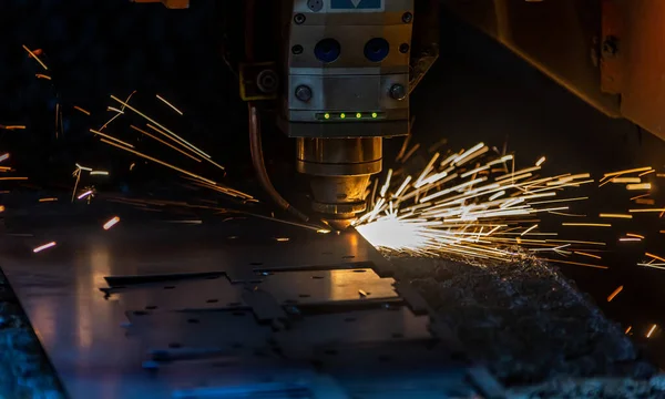 Laser Metall Cut Cnc Machine — kuvapankkivalokuva