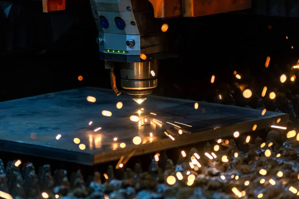 Laser Metall Cut Cnc Machine — kuvapankkivalokuva