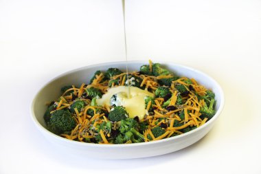 broccoli salad with dressing