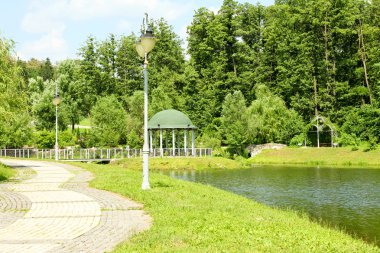 bir rotunda ile Park