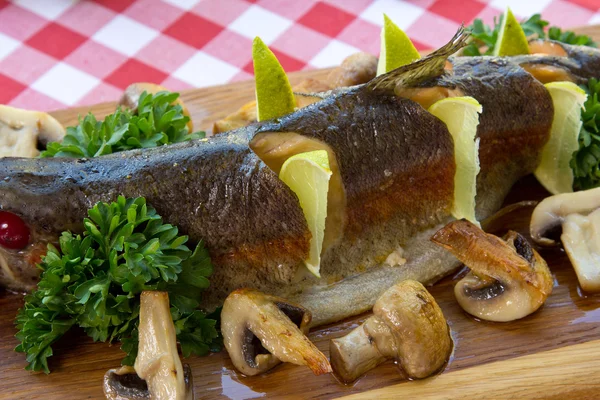 Pesce al forno — Foto Stock