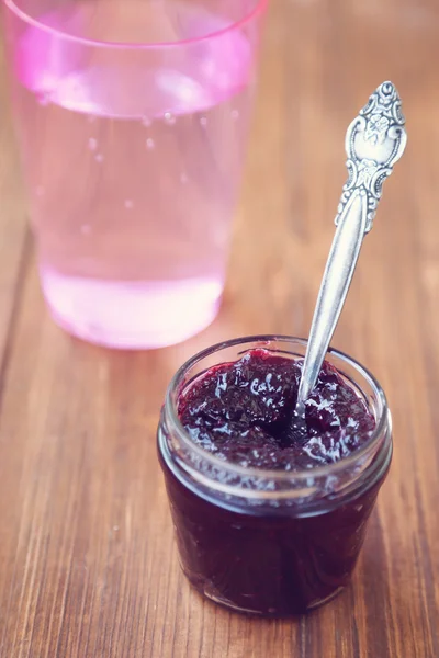 Mermelada con cuchara — Foto de Stock