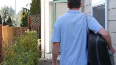 çağrı Masaj terapist bir masaj vermek için gelen