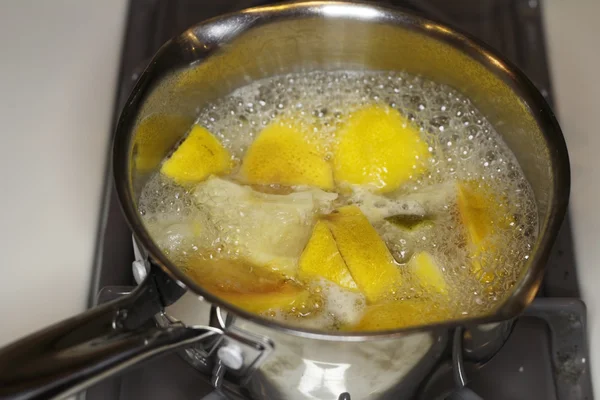 Citrus Simmering on Stove — Stock Photo, Image