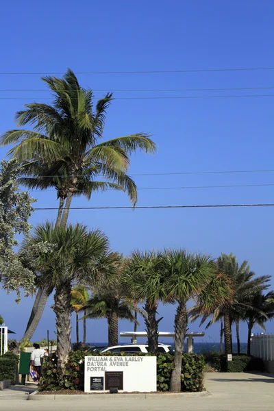 Wejście do Fort lauderdale-by plaży nad morzem — Zdjęcie stockowe