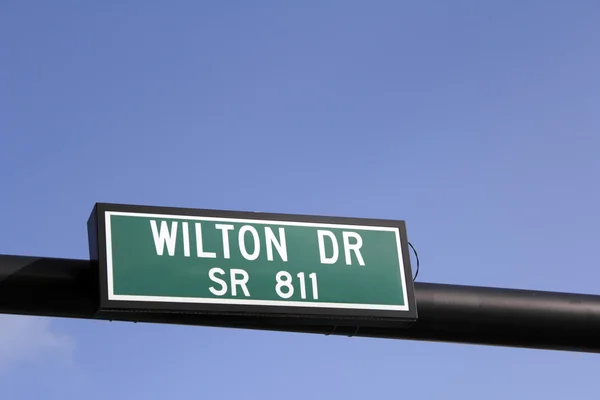 Wilton Drive Street Sign — Stock Photo, Image