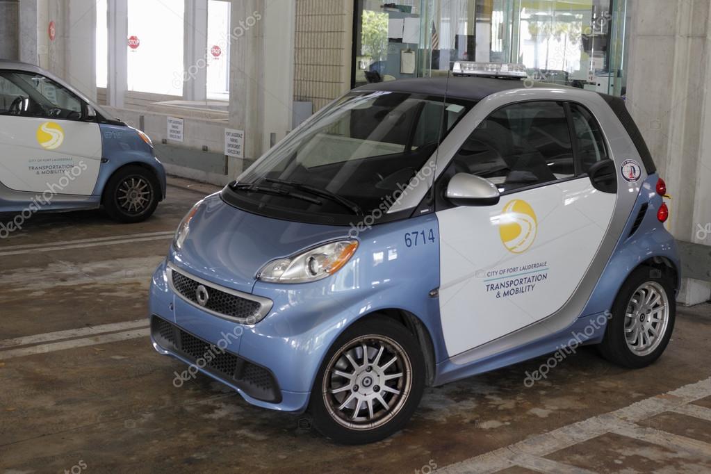 Vehículo de aplicación de estacionamiento 2024