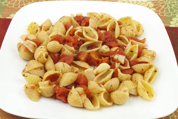 Pasta Shells with Vegetables — Stock Photo, Image