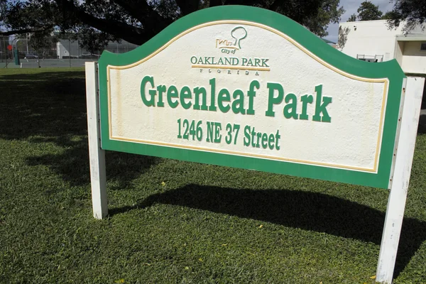 Greenleaf Park Sign — Stock Photo, Image