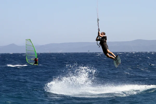 风帆和 kitesurfer — 图库照片