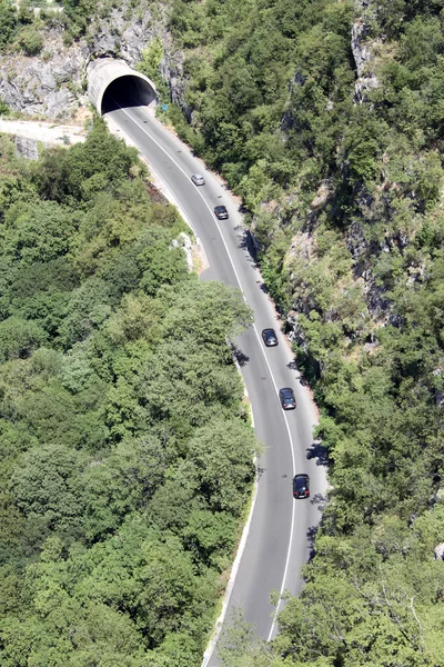 Autobahn und Tunnel — Stockfoto