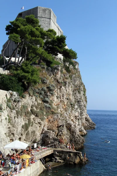 Beach and fortress — Stock Photo, Image