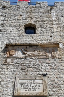 korchula içinde kule