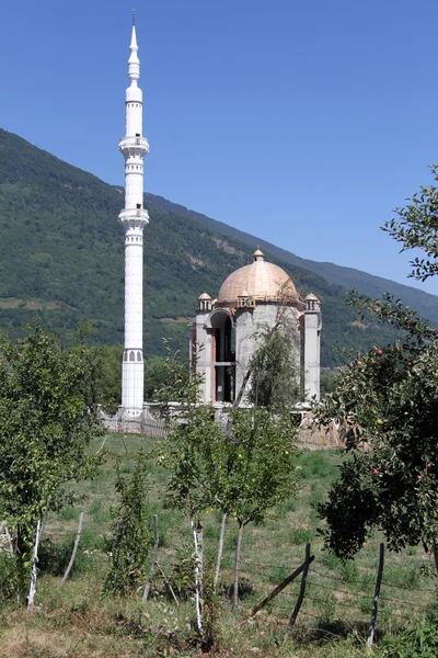 Minarett und Moschee — Stockfoto