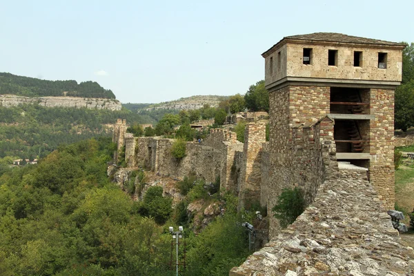 Turm und Mauer — Stockfoto