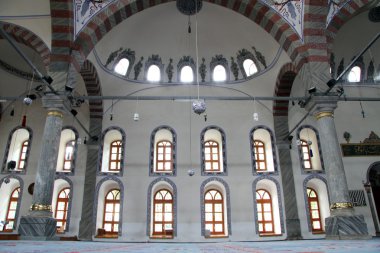 Cami içinde